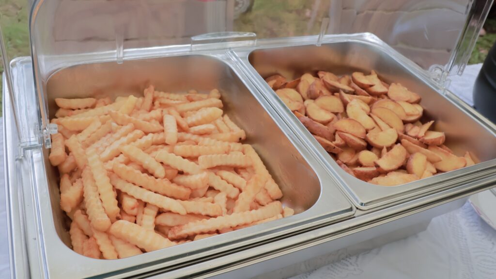 อาจเป็นรูปภาพของ ขนมปังแท่ง